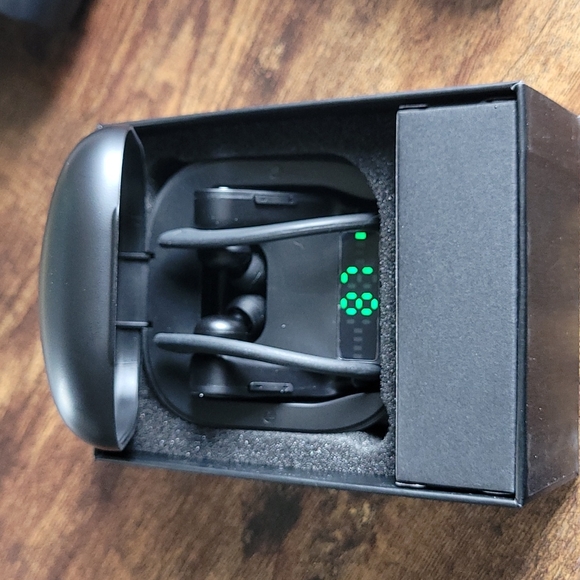 Power Q20 Earphones - Picture 4 of 5